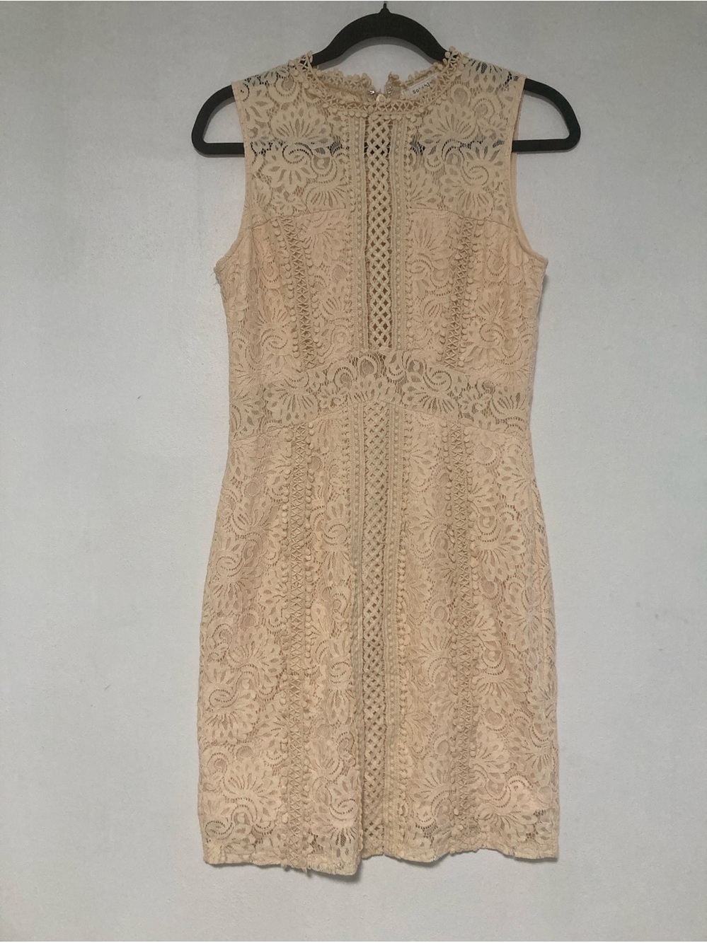 Soieblu Lace Dress Women’s Sleeveles Size M Wedding Shower Coctel Nude